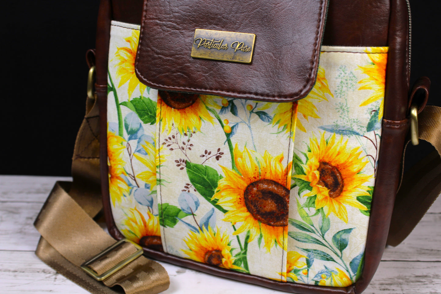 Summer Sunshine Sunflower Ojyma Cross Body Women's Designer Purse