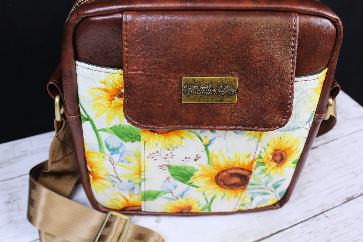 Summer Sunshine Sunflower Ojyma Cross Body Women's Designer Purse