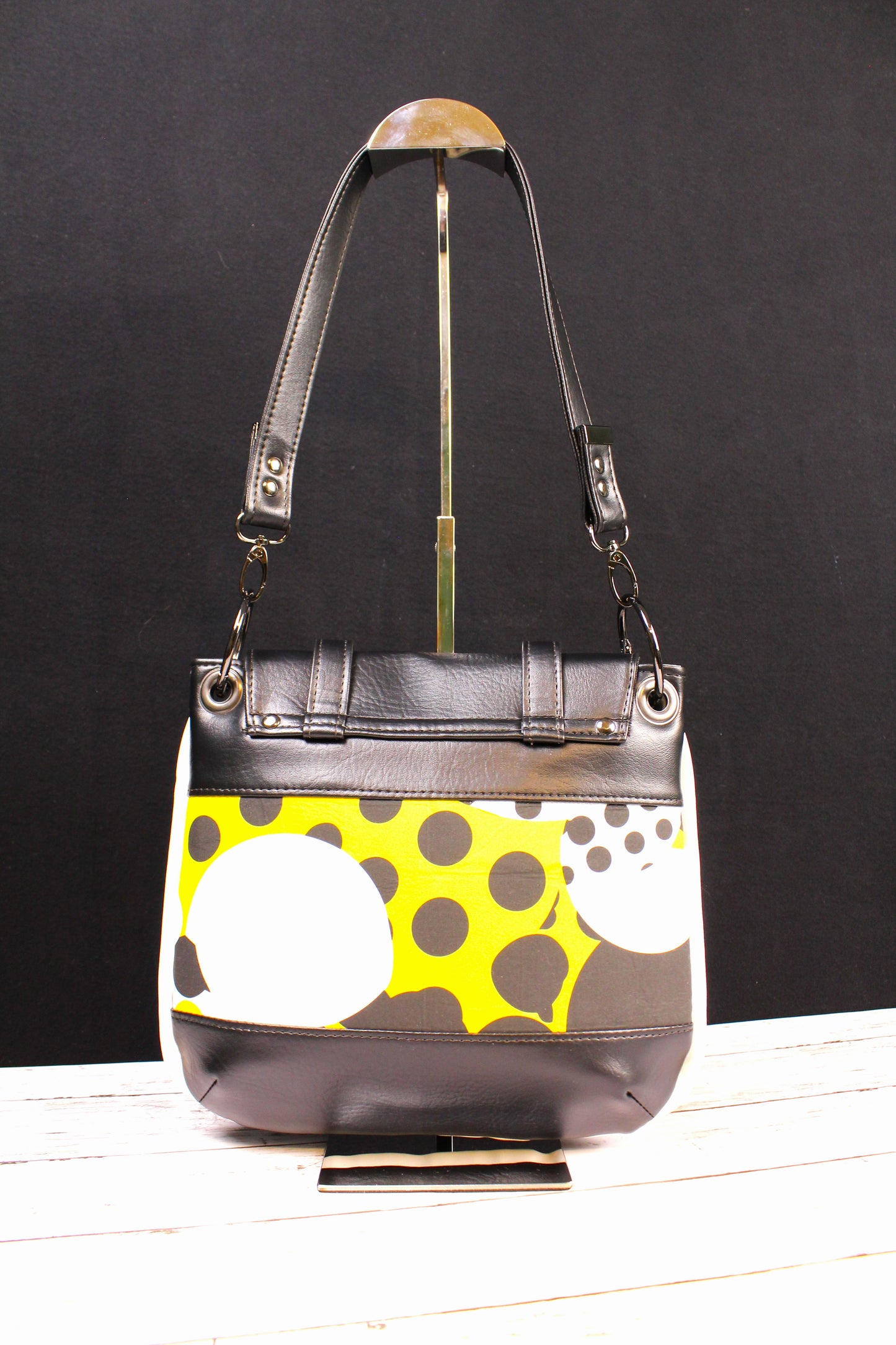 Abstract Roundabout Margarita Handbag